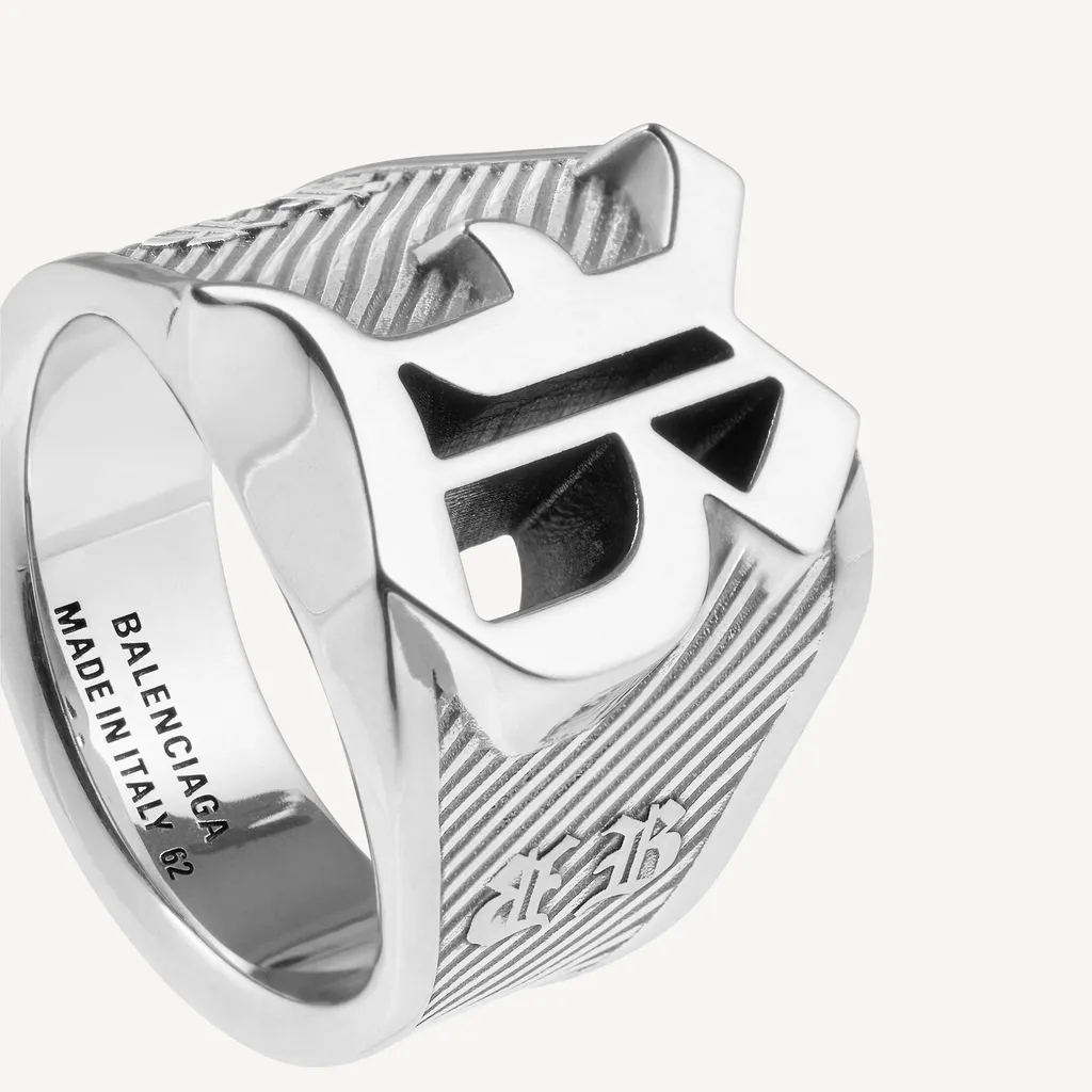 Melrose Signet Ring