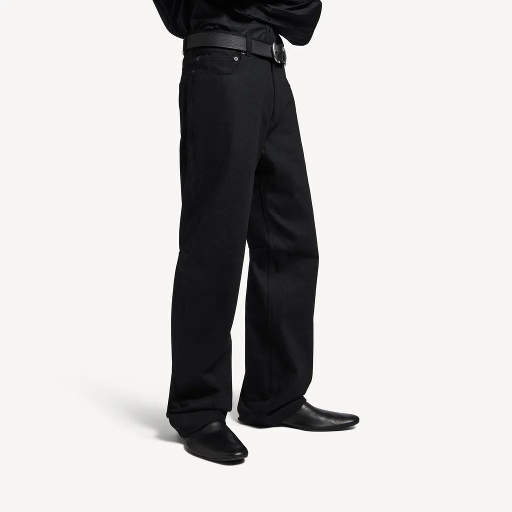 Curved Knee Pants