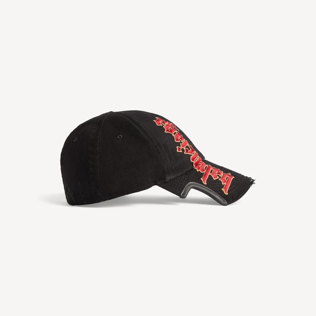 Gothic Placement No Closure Cap