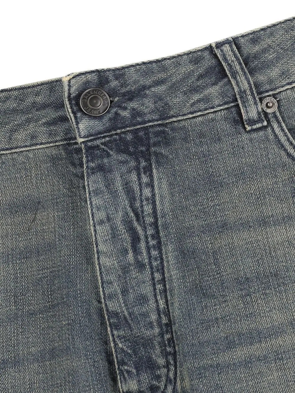 Worn-Put Relaxed Fit Jeans