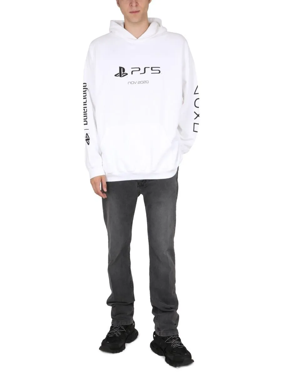 Logo Patch Straight-Leg Jeans