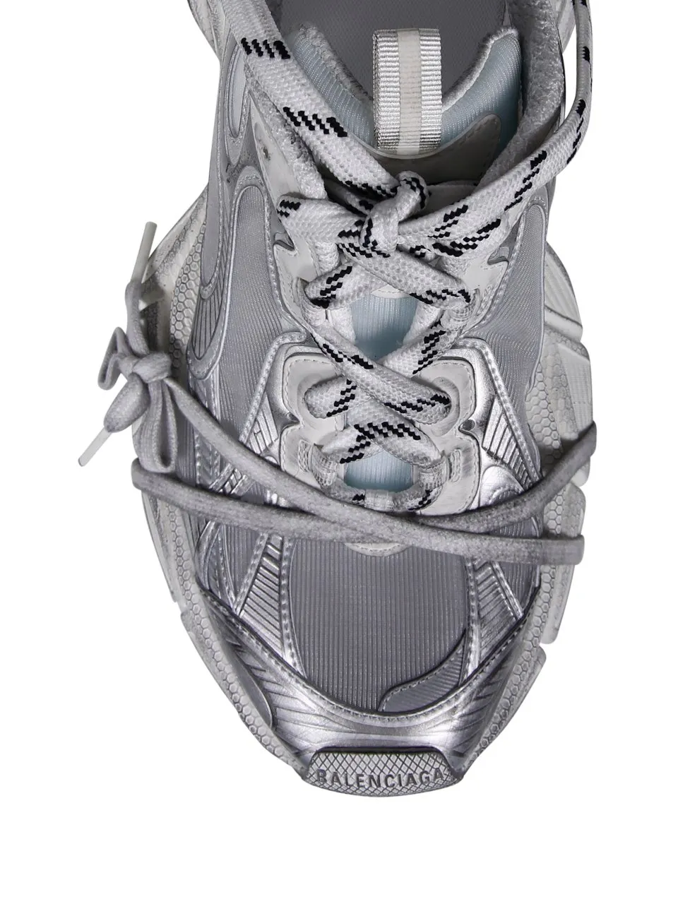 3 Xl Lace-Up Sneakers