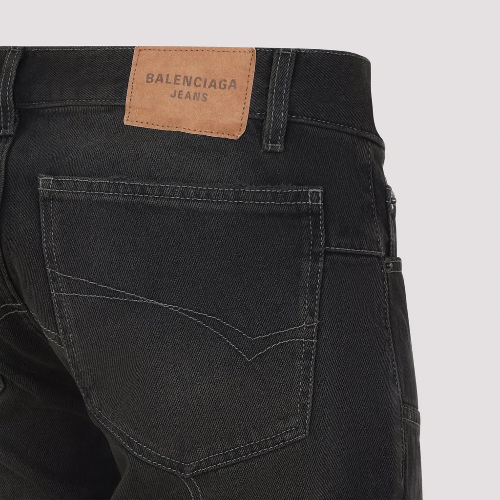 Fitted Low-Waisted Jeans