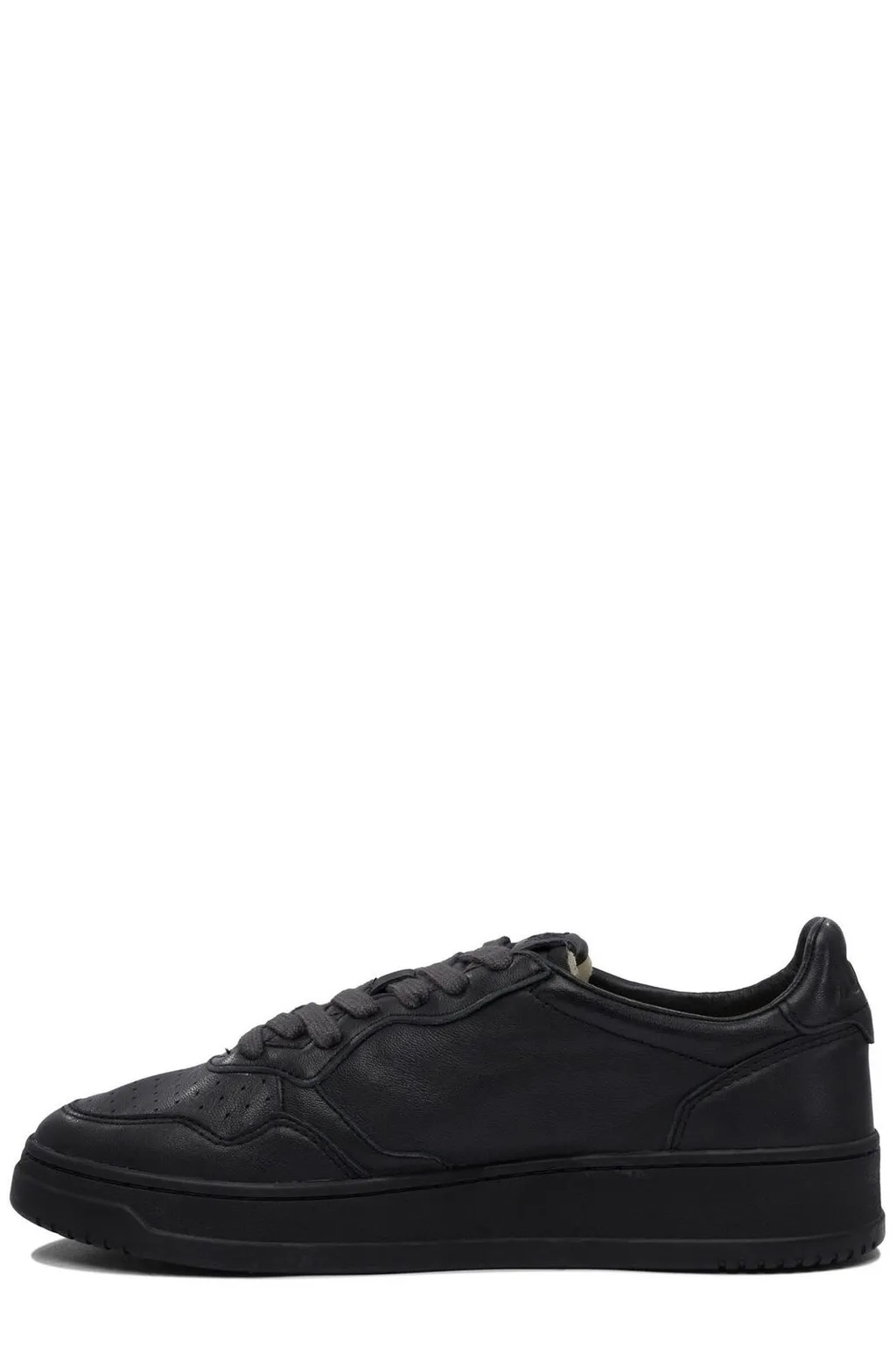Medalist Low-Top Sneakers