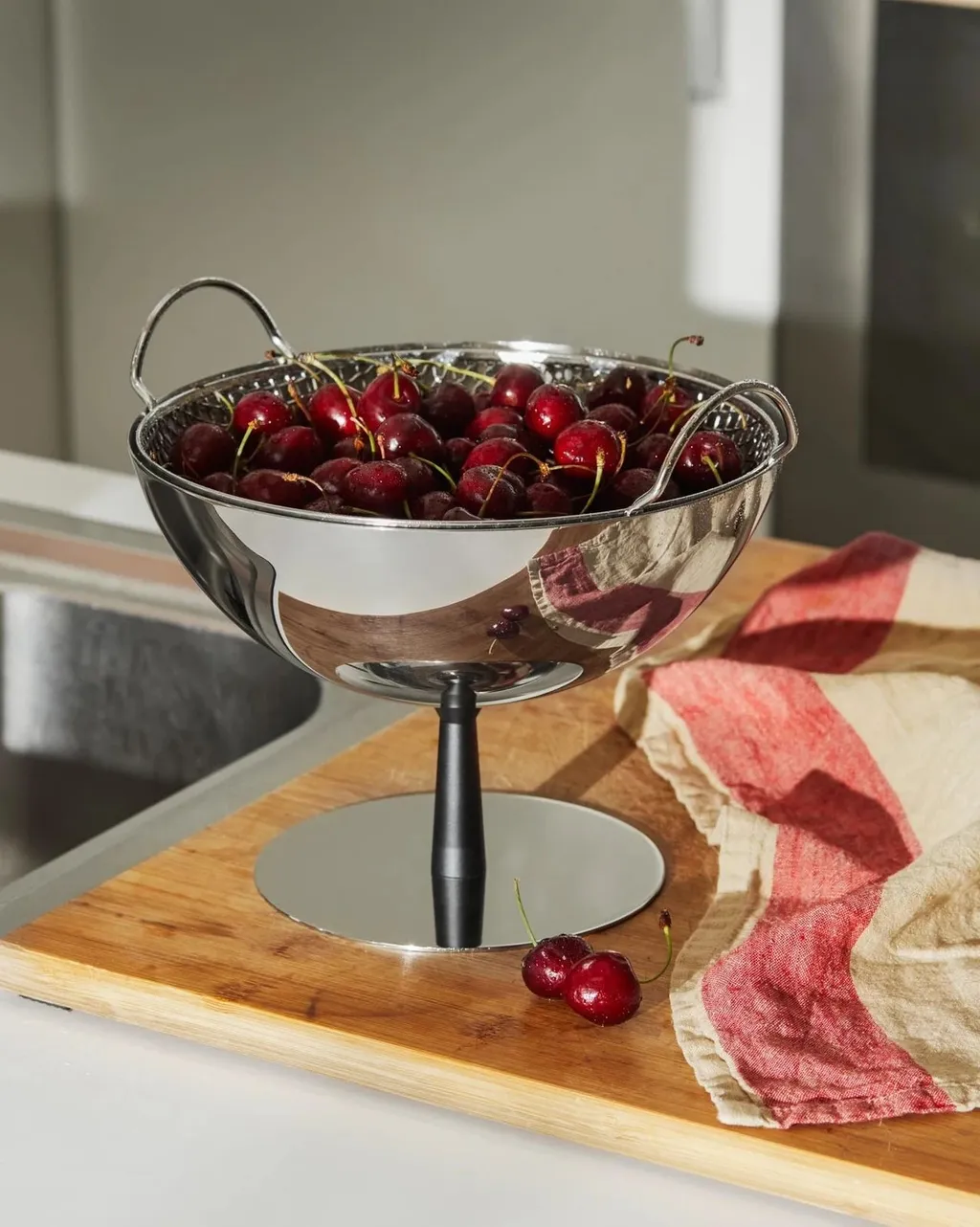 Ac04 With Colander Fruit Bowl