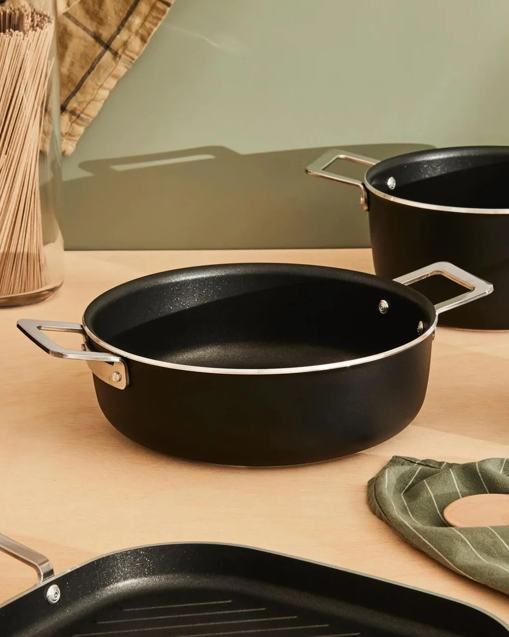 Pack Of 6 Pots And Pans