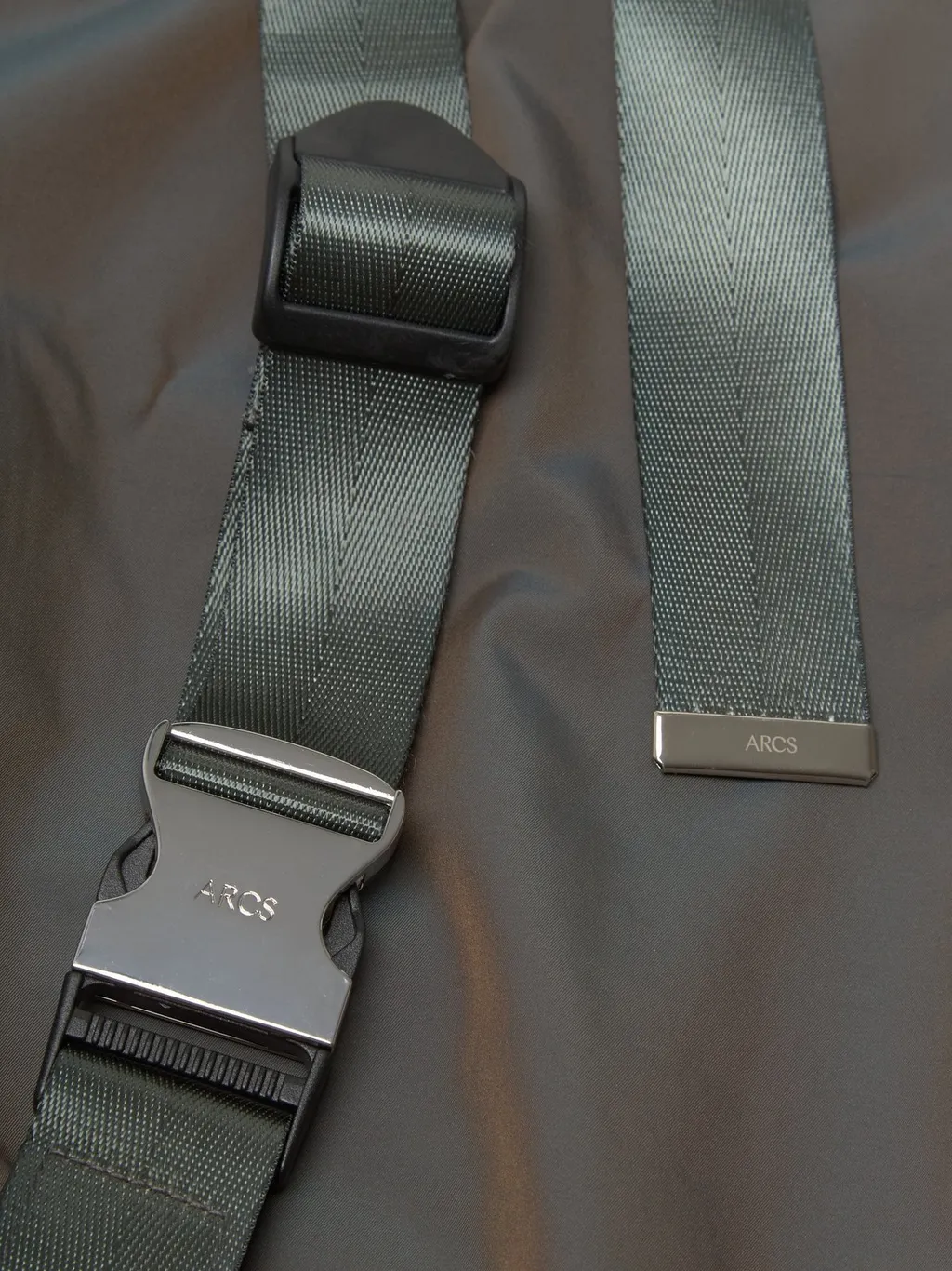 Gravity Crossbody Bag