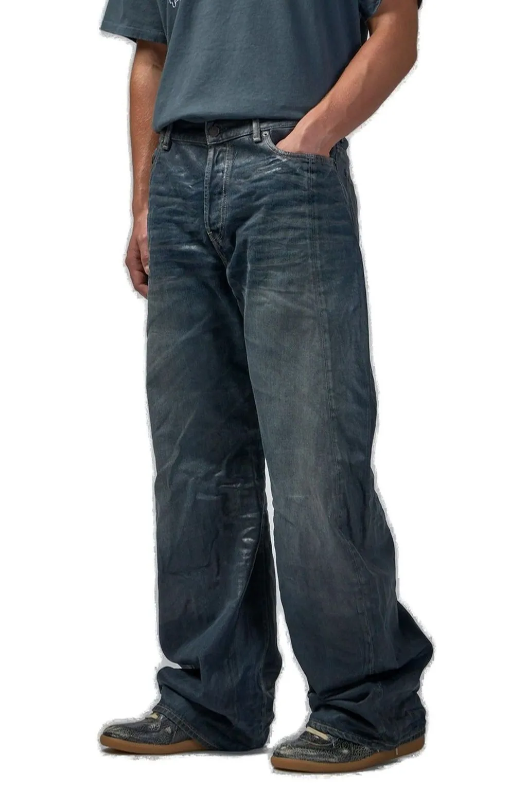 2006M Loose Fit Jeans