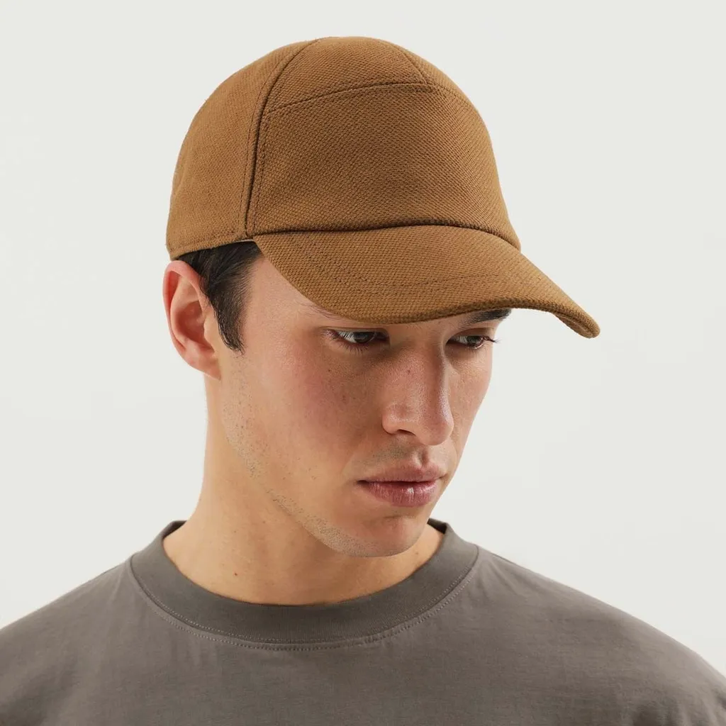 Structured Cap