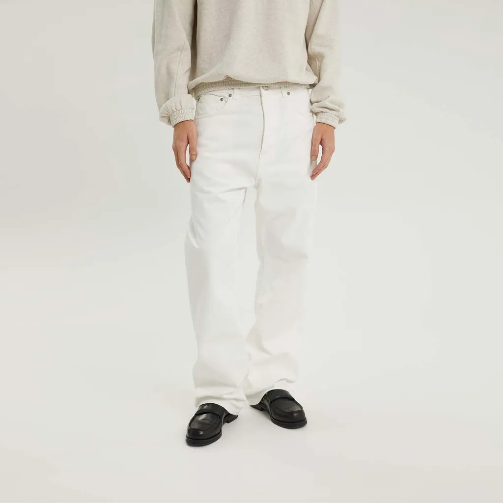 Relaxed-Fit Jeans