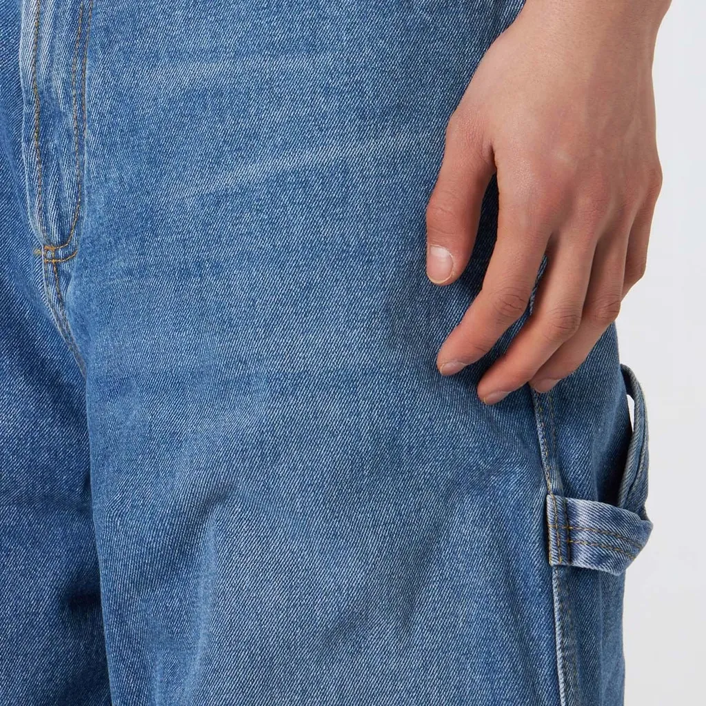 Wide-Leg Jeans