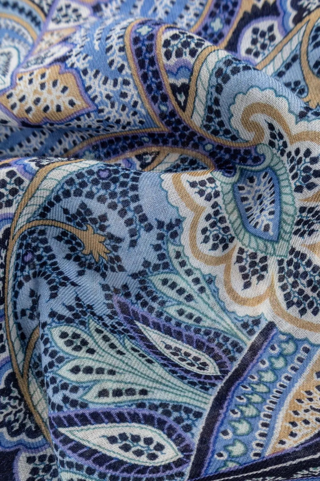 Paisley Printed Frayed-Edge Scarf