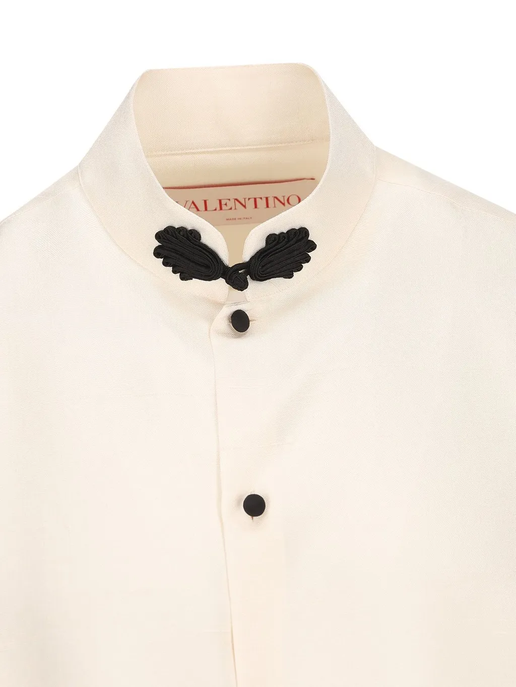 Button-Up Long-Sleeved Shirt