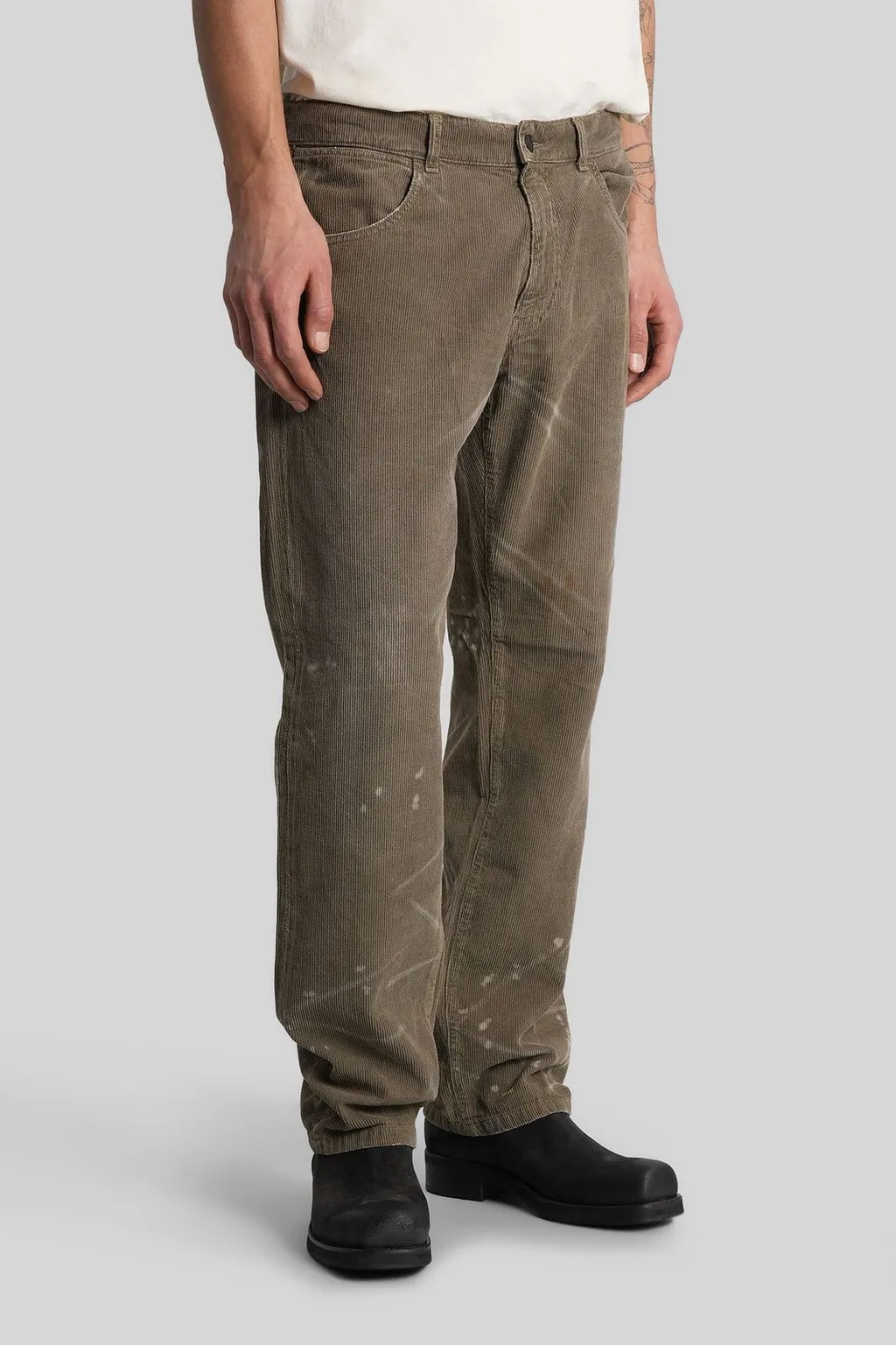 Mid-Rise Straight-Leg Jeans