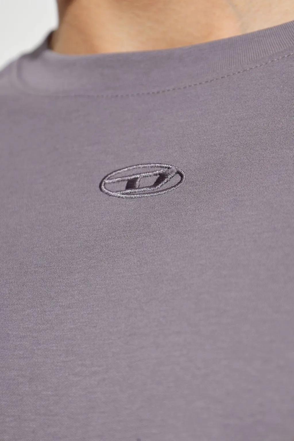 Oval-D Embroidered Crewneck T-Shirt