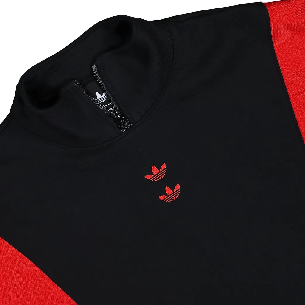 Contrasted Sweatshirt