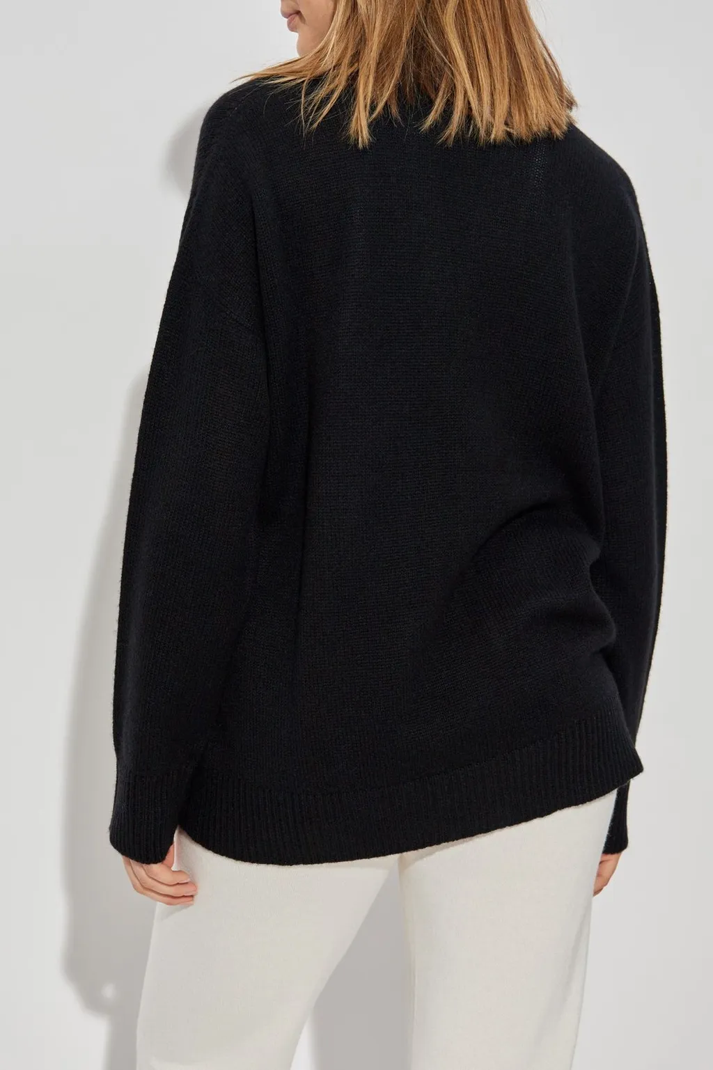 V-Neck Buttoned Cardigan