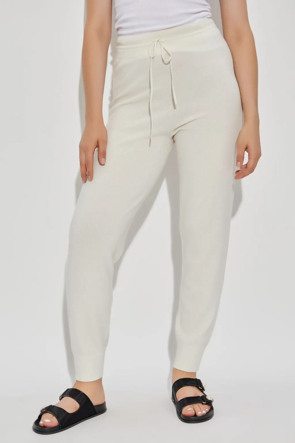 Tapered Drawstring Knitted Jogging Trousers