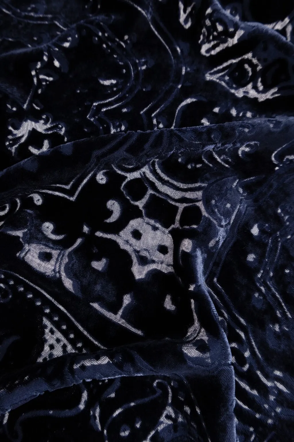 Patterned Velvet Scarf