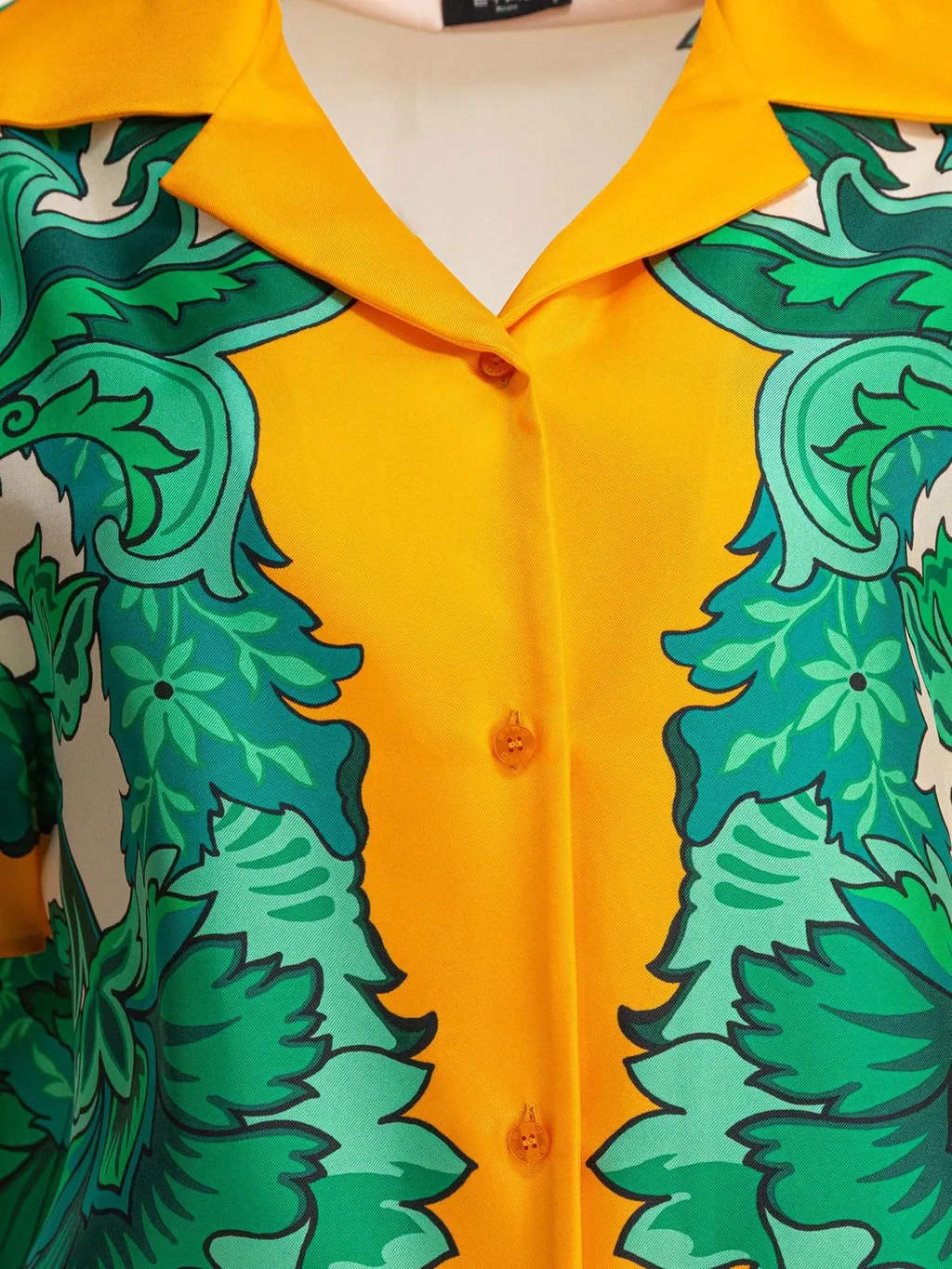 Graphic Printed Short-Sleeved Shirt