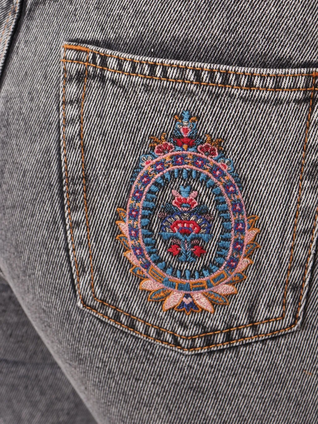 Logo-Patch Denim Jeans