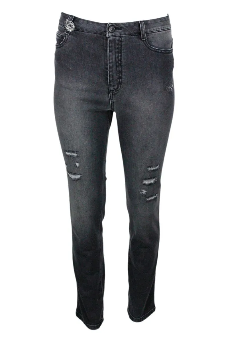 Distressed Cropped Jeans