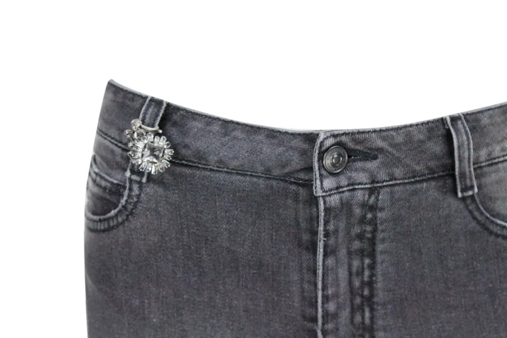 Distressed Cropped Jeans