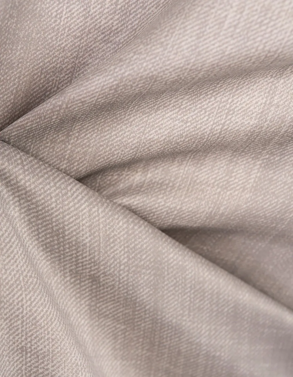 Weave Printed Curved Hem Shirt
