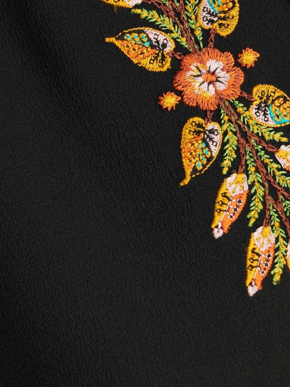 Long-Sleeved Leaf-Embroidered Shirt