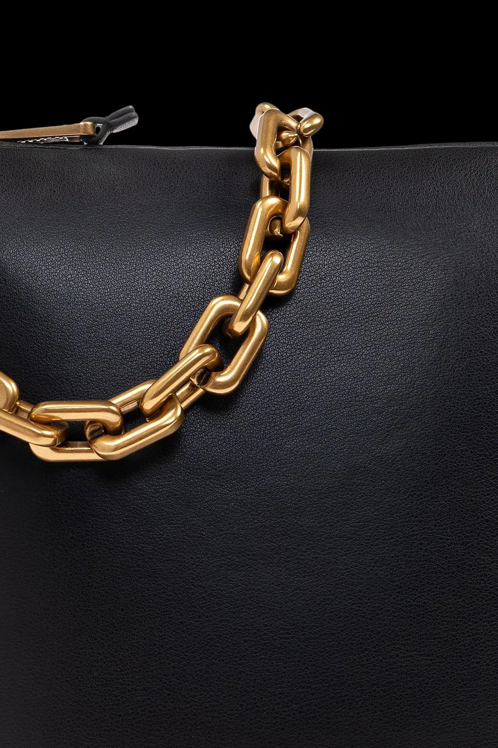Chain-Link Zip-Up Shoulder Bag