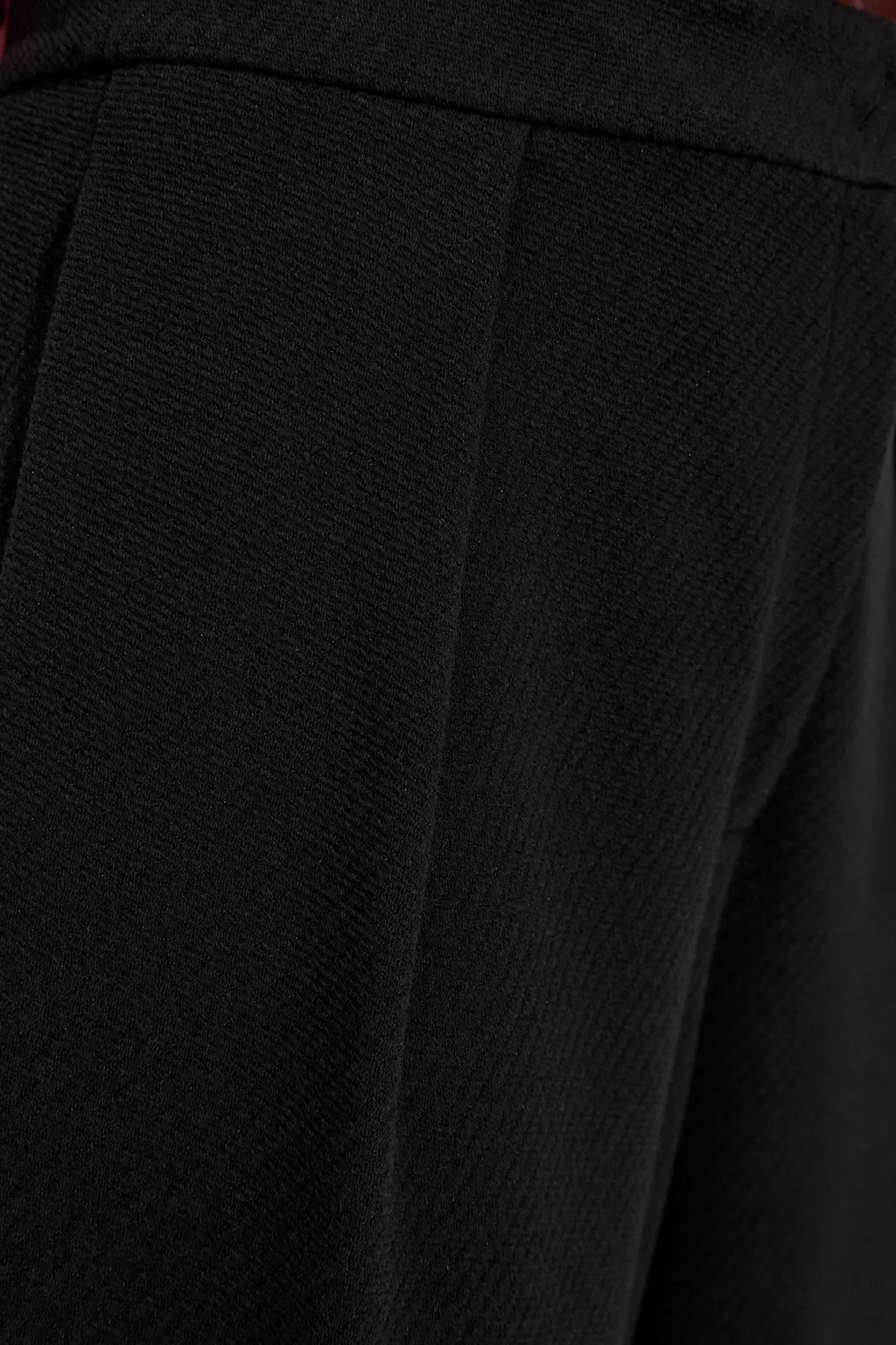 Trousers With Tapered Legs
