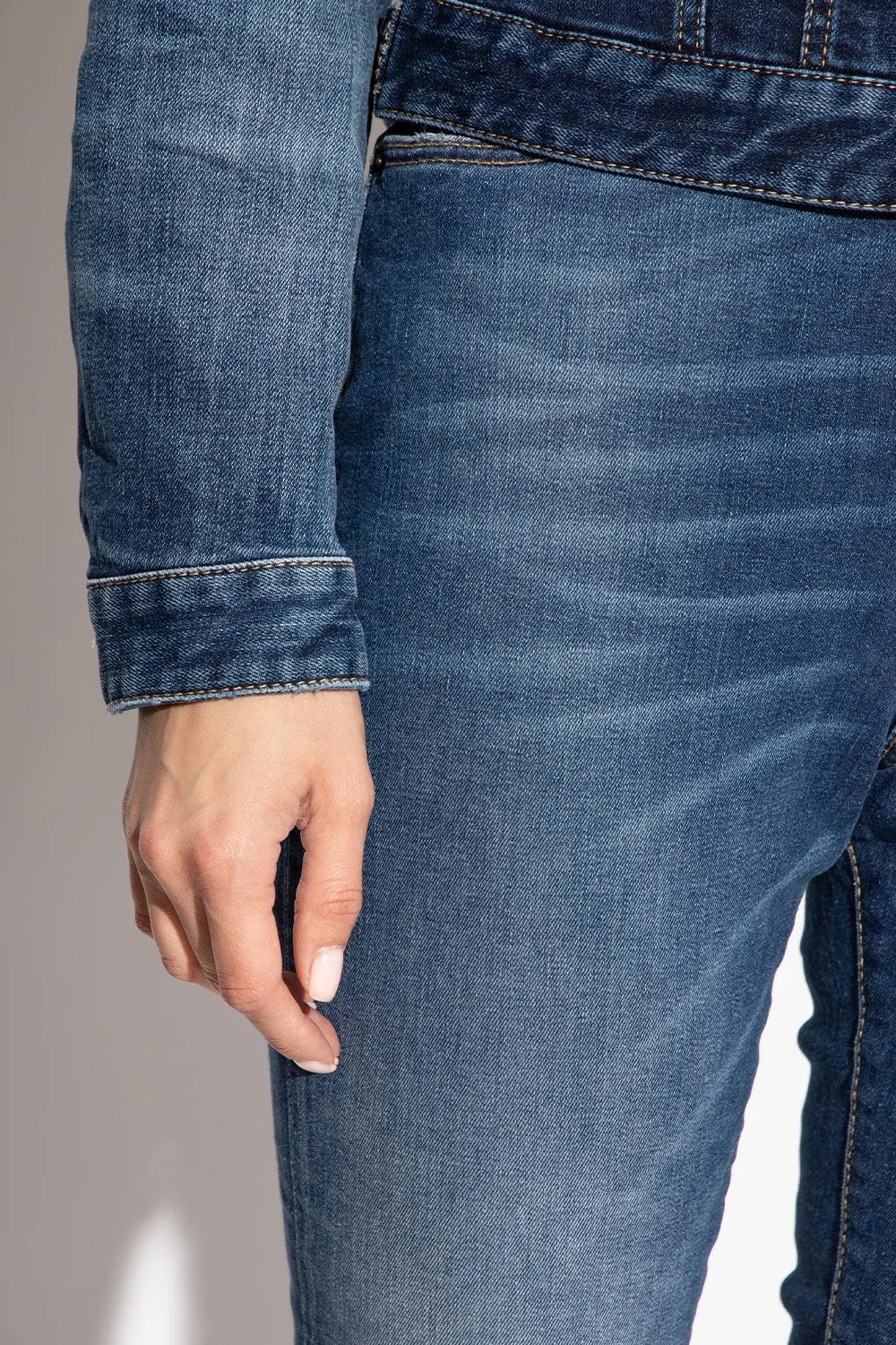 Distressed Skinny Jeans