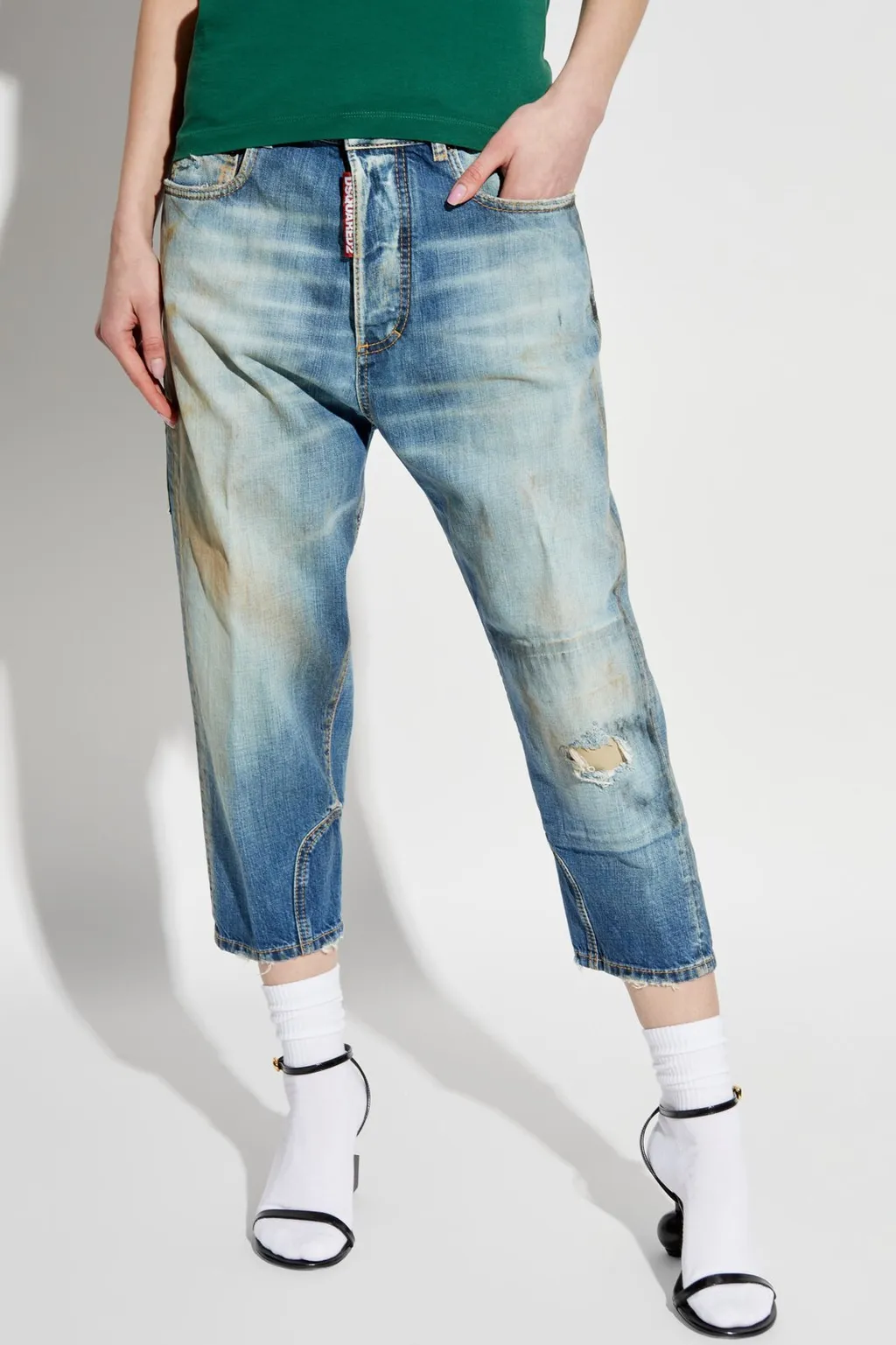 Distressed Cropped Jeans
