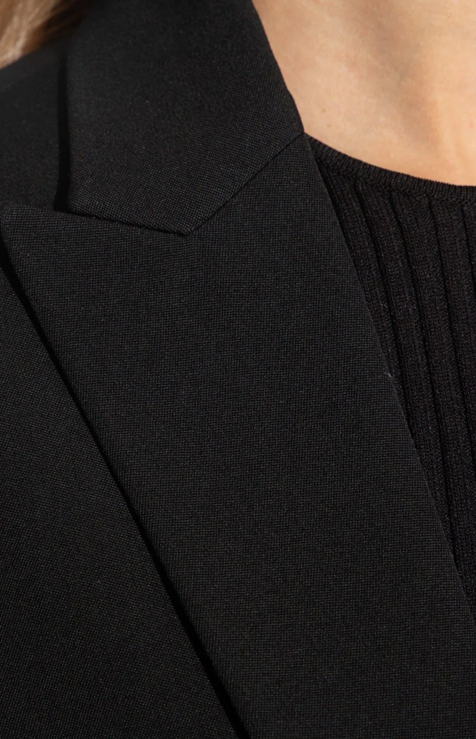 Single-Breasted Tailored Cropped Blazer