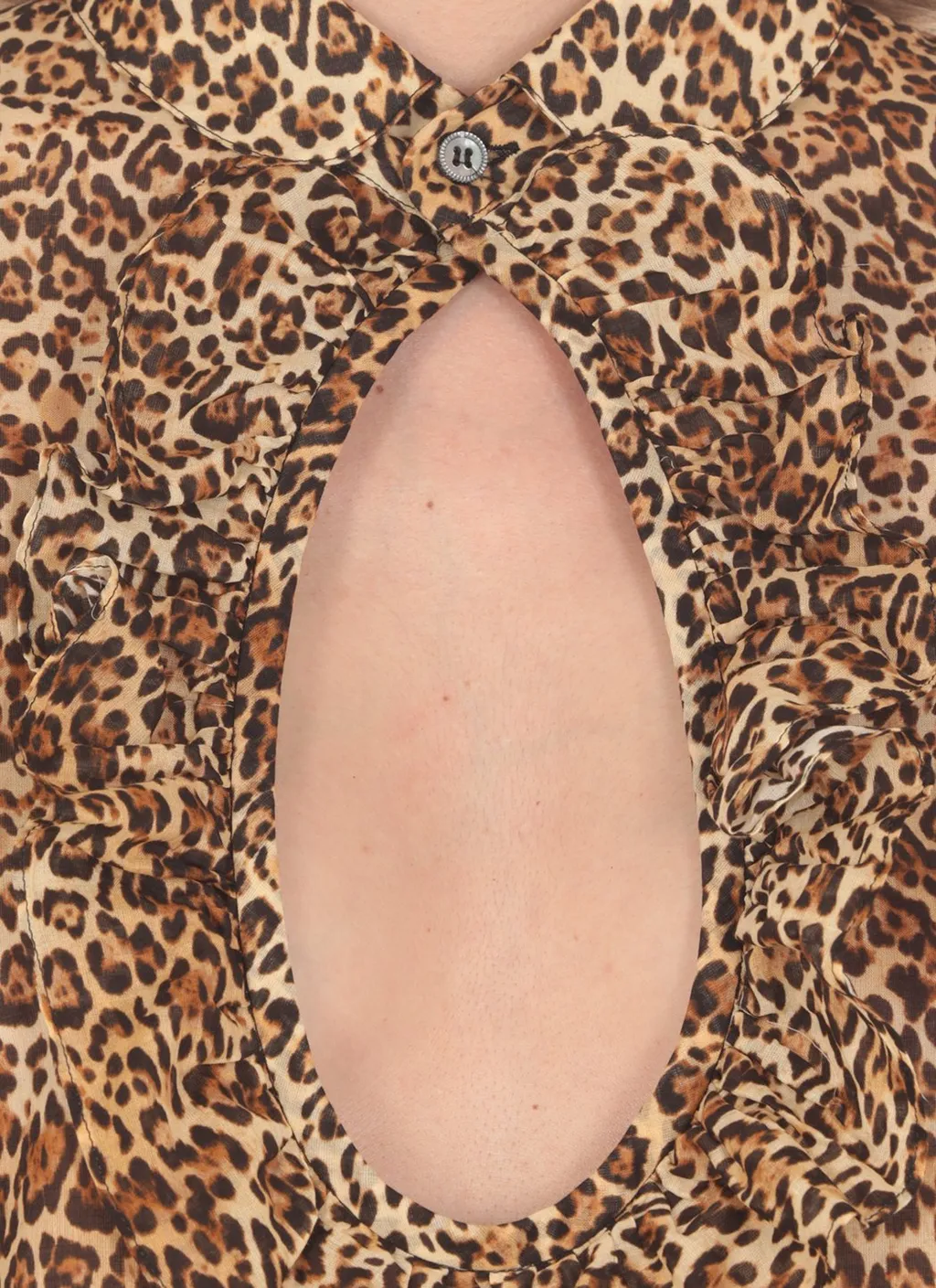 Leopard Printed Curved Hem Shirt