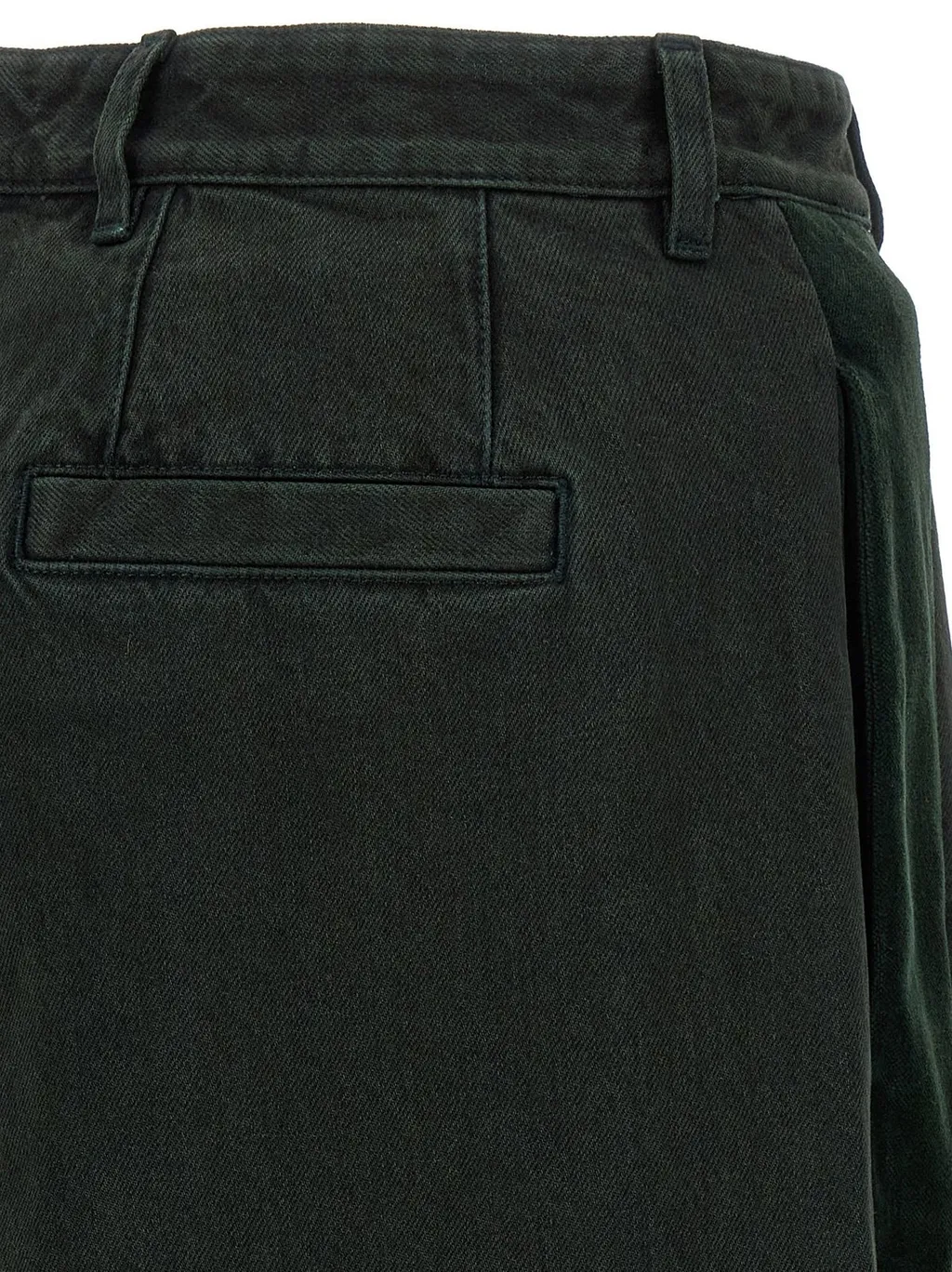 Wide-Leg Jeans