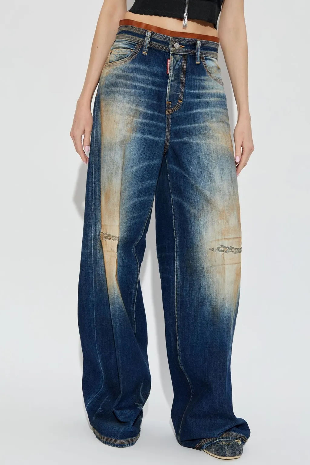 Distressed Traveller Jeans