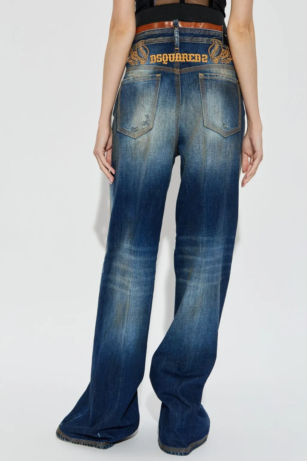 Distressed Traveller Jeans
