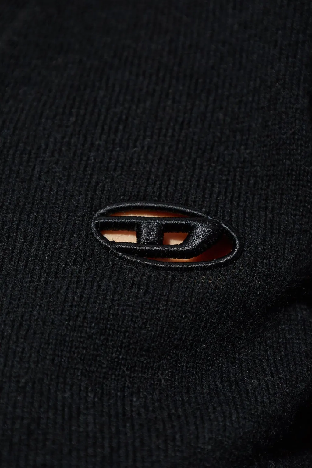 M-Arte V-Neck Knitted Cardigan