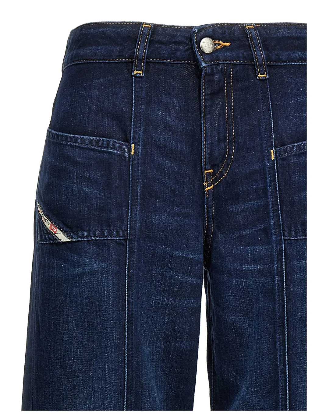 D-Akii L32 Flared Jeans