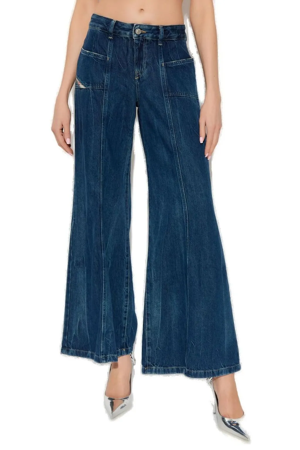 D-Akii Flare Jeans