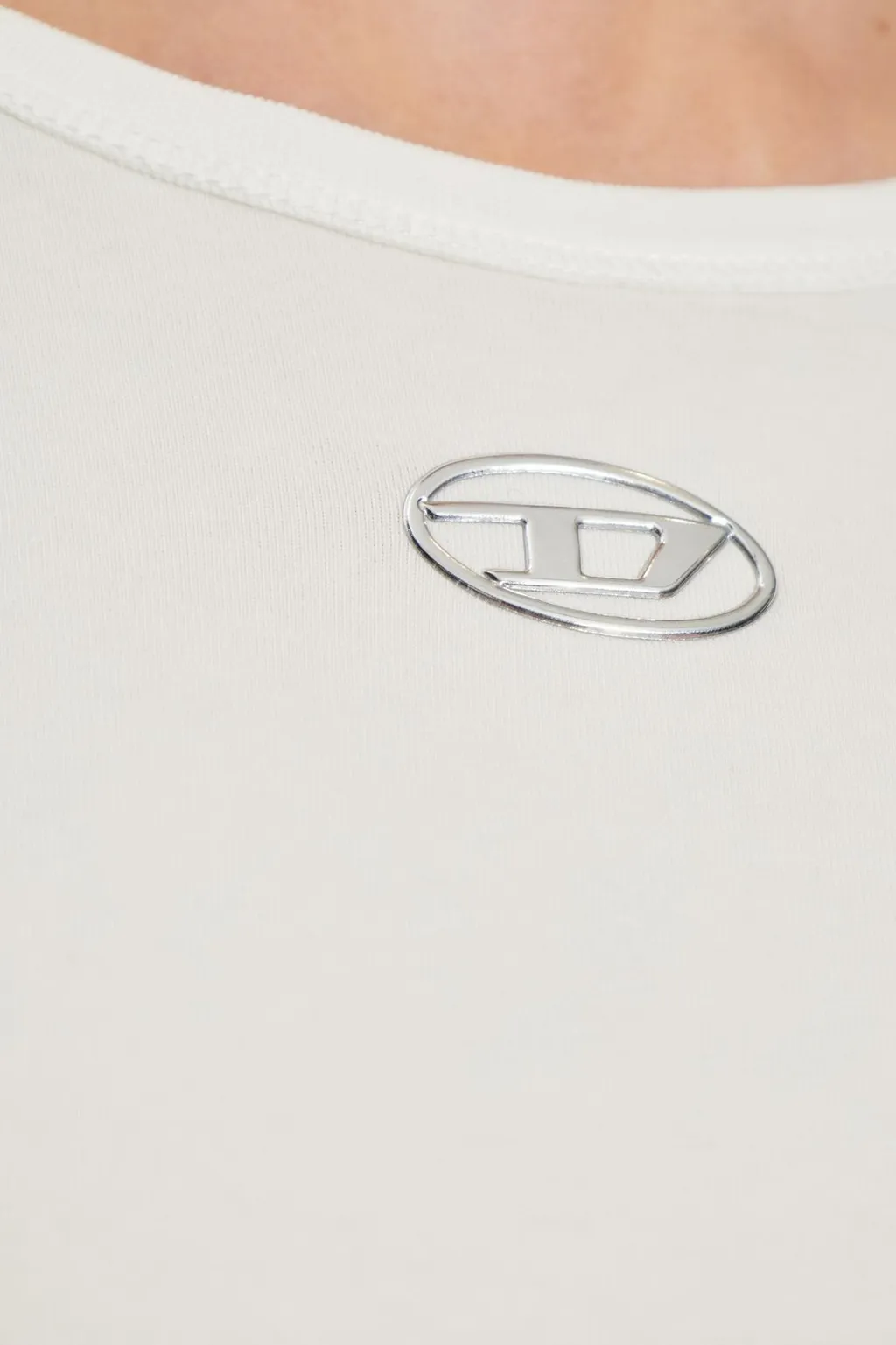 T-Uncutieslong-Ls-Od Oval D Logo T-Shirt