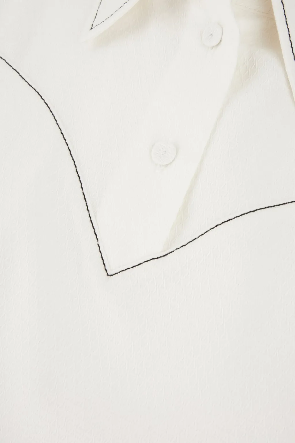 Collared Balloon-Sleeved Blouse