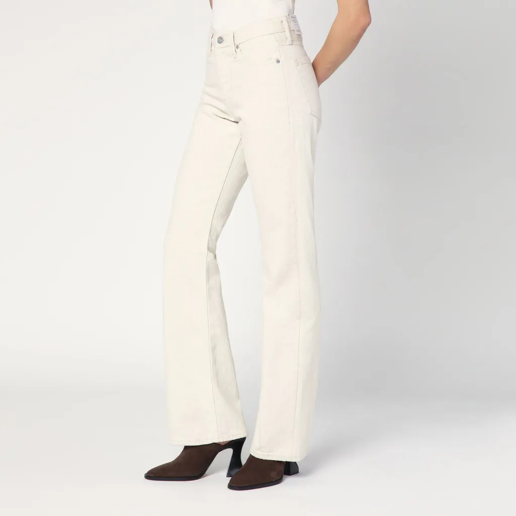 Wide-Leg Jeans