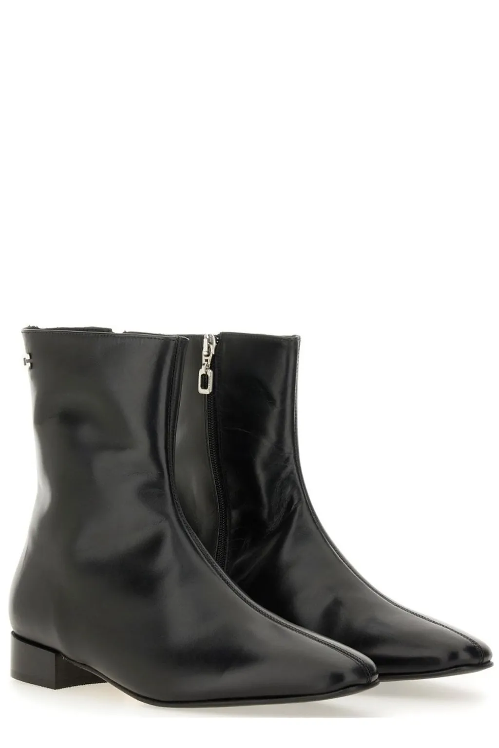 Pointed Toe Zipped Boots