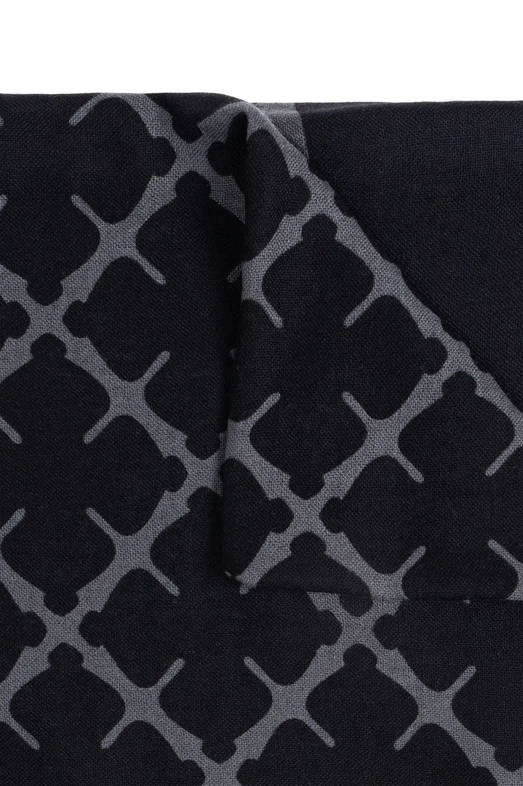 Cornelis Fringed Edge Scarf