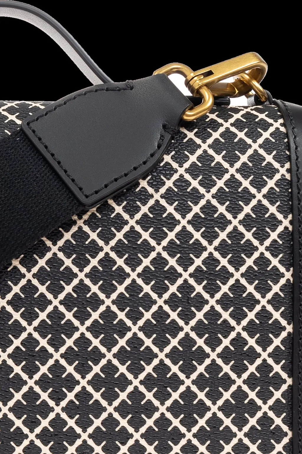 Leonna Shoulder Bag