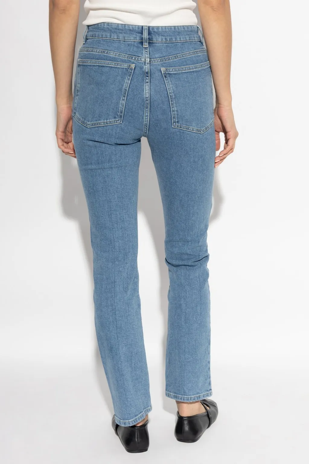 Classic Fit Jeans