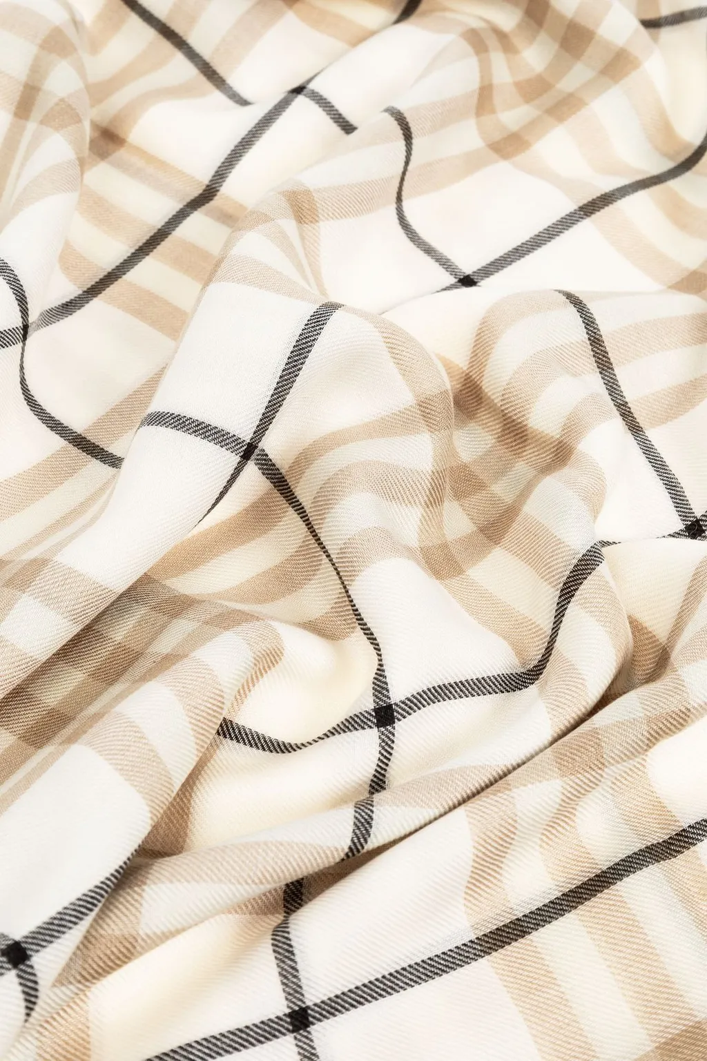 Checked Frayed-Edge Scarf