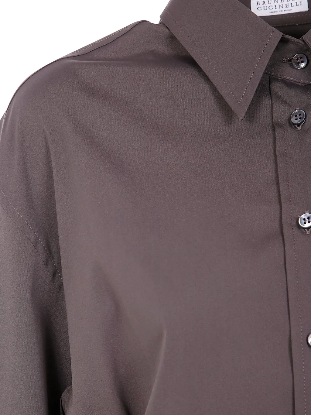 Long-Sleeved Buttoned Shirt